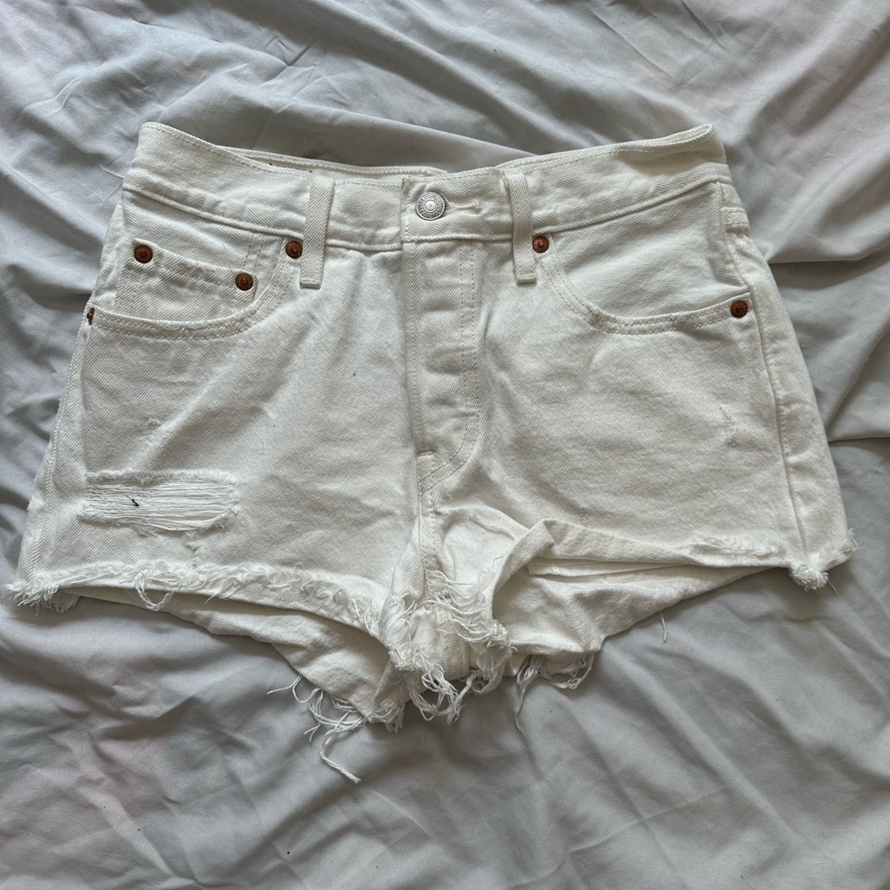 Levi’s White Cutoff Shorts
